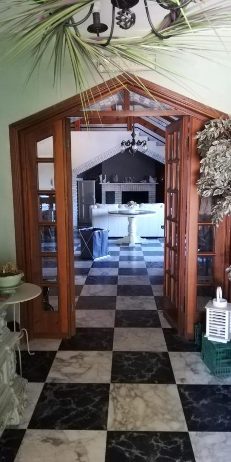 La Gallina Nel Castello Citr Oo9002-Beb Oo11 Albenga Extérieur photo
